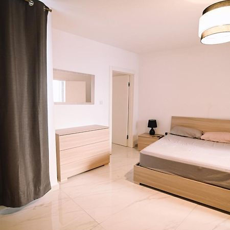 Spacious 3 Bedroom In Sliema! المظهر الخارجي الصورة